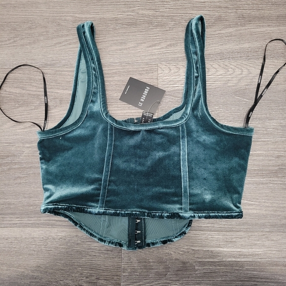 Forever 21 Emerald Velvet Crop Top - Picture 2 of 6